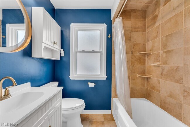 Building Photo - 4186 Lambert Rd