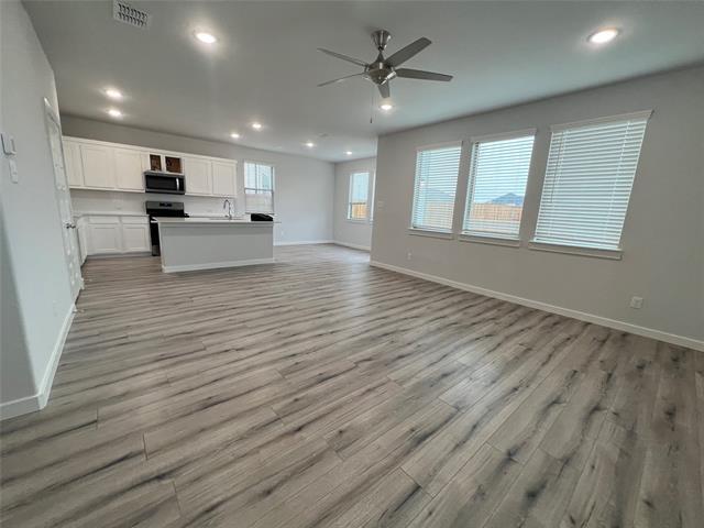 Building Photo - 2804 Spring Side Dr