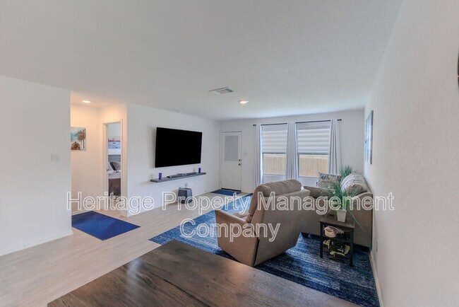 Building Photo - 10502 Torroja Wy