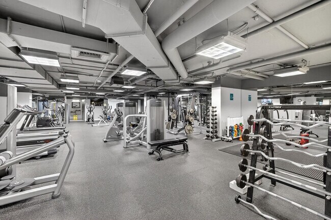 Building Photo - 3020 NE 32nd Ave