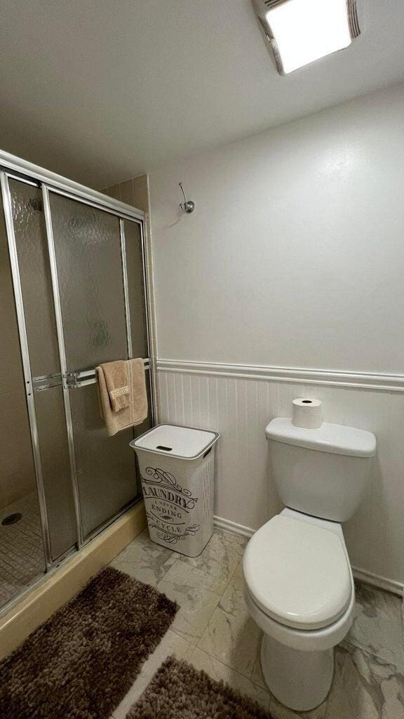 Building Photo - 6097 Balboa Cir