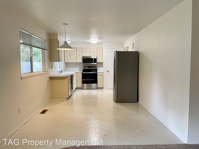 Building Photo - 3 br, 2 bath House - 14219 NE 75th St