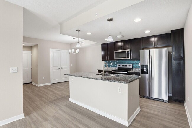 Building Photo - 3601 High Ridge Rd