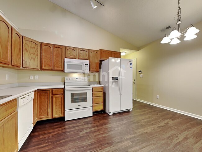 Building Photo - 542 Kennard Ln