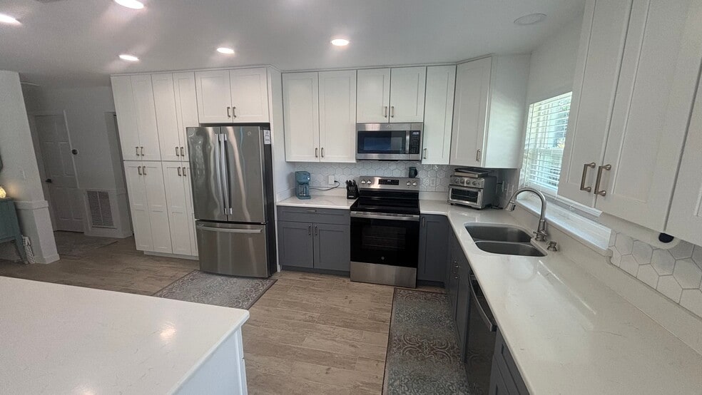 Building Photo - 540 N Afterglow Cir