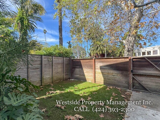 Building Photo - 2607 Abbot Kinney Blvd