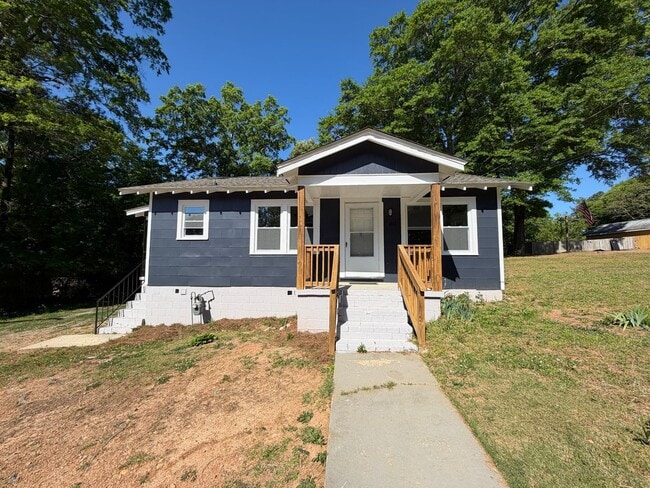 Building Photo - Renovated 2/1 House in North Rome- $1,095