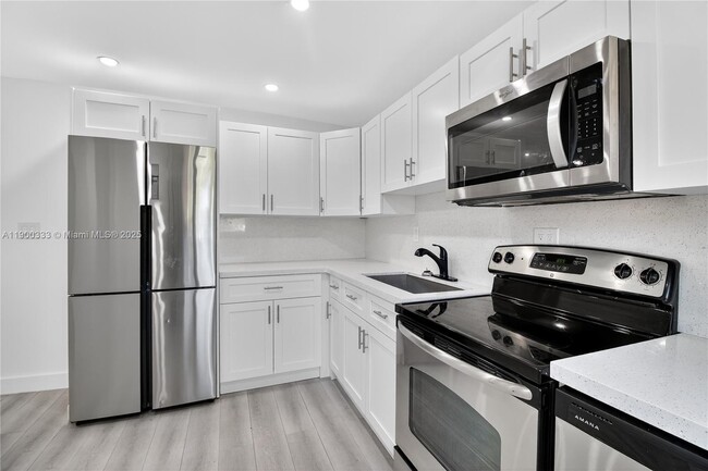 Building Photo - 428 NW 97th St