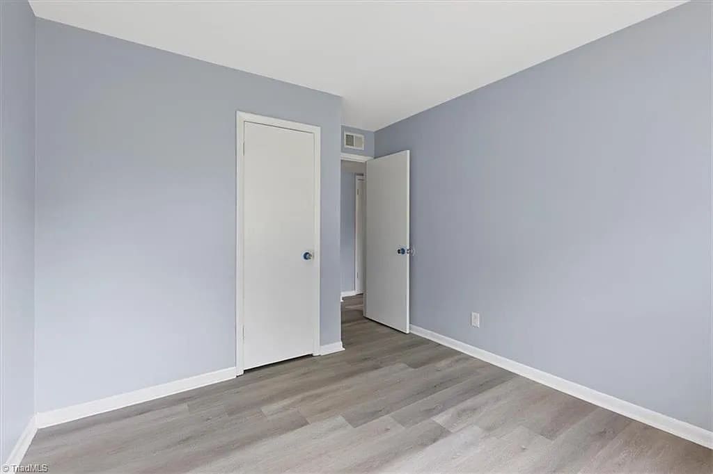 Building Photo - Room in Condo on North O.Henry Boulevard