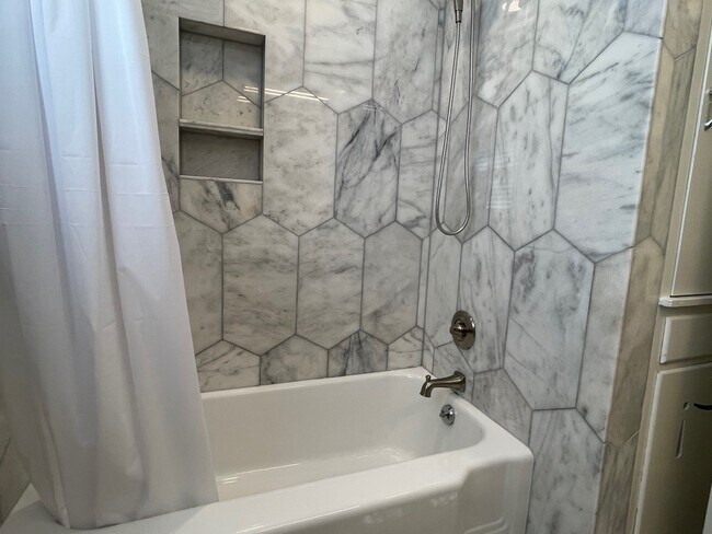 Building Photo - 3624 S Hills Ave