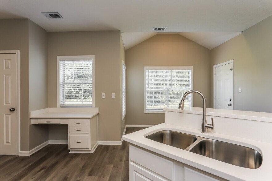 Building Photo - 5382 Winding Glen Dr