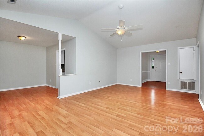 Building Photo - 11718 Fernhurst Ln