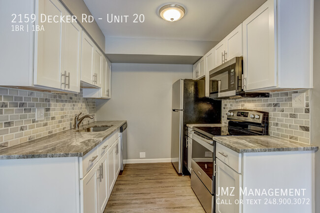 Building Photo - BEAUTIFUL UPDATED APARTMENT IN WALLED LAKE!