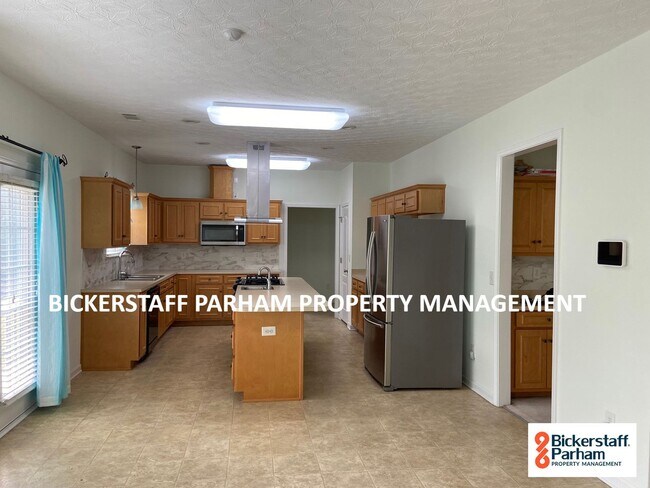 Building Photo - 4613 English Ivy Dr