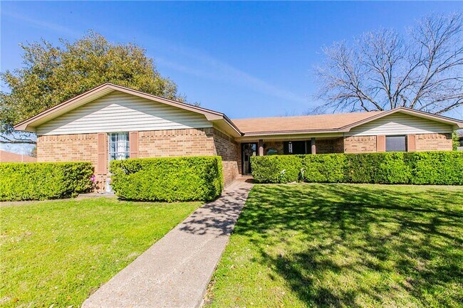 Building Photo - 332 Oklahoma Ave