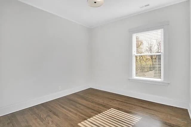Building Photo - 6113 N Karlov Ave