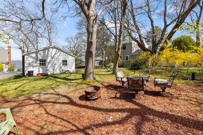 Building Photo - 9 Nonantum Rd