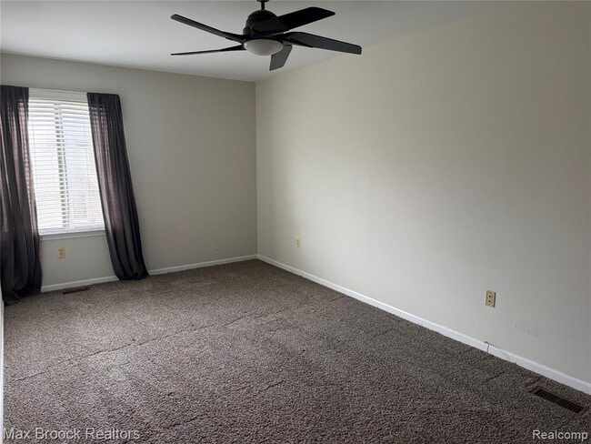 Building Photo - 50431 Bay Run S