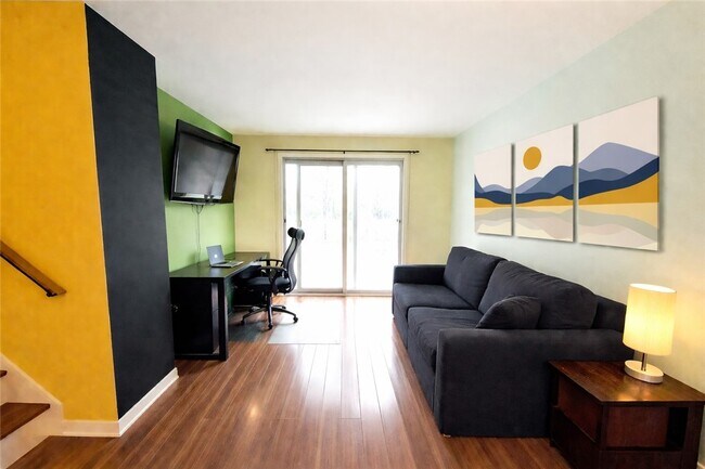 Building Photo - 37 Penhurst Rd