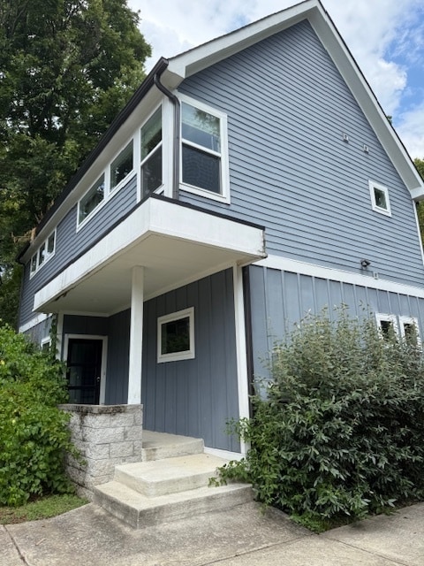Building Photo - Adorable 3BR/2.5BA in historic Wedgewood H...