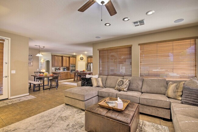 Building Photo - 3759 E Fruitvale Ave