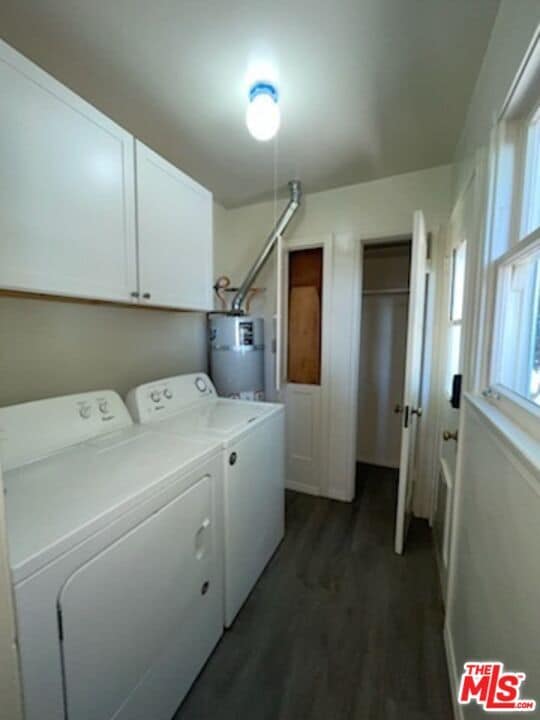 Building Photo - 8967 St Ives Dr