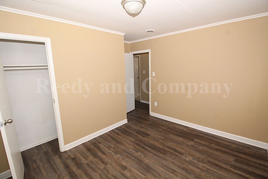 Building Photo - 1222 Canfield Ave