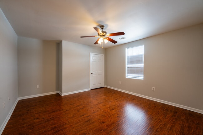 Building Photo - 572 John Wesley Dobbs Ave NE