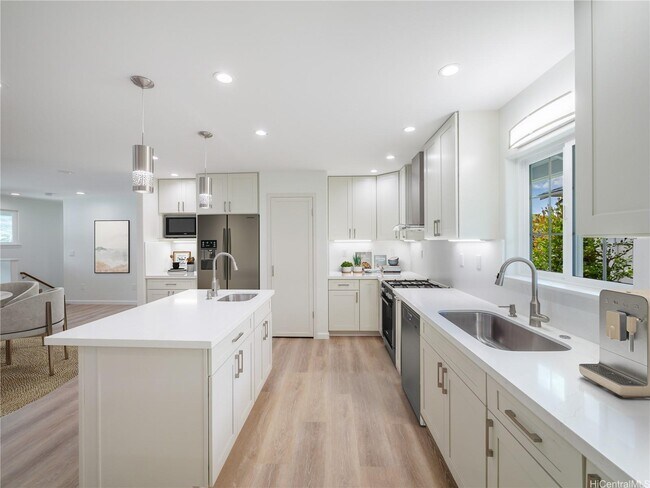 Building Photo - 2883 Oahu Ave