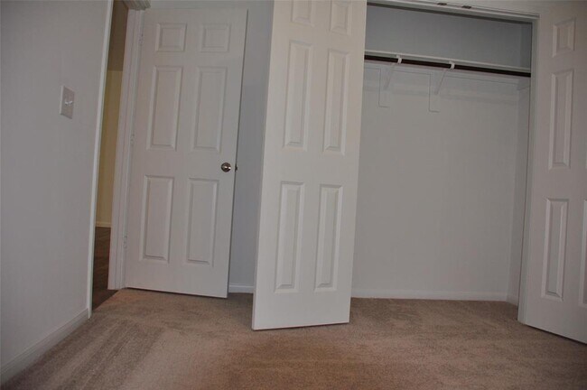 Building Photo - 10614 Cashew Run Ln