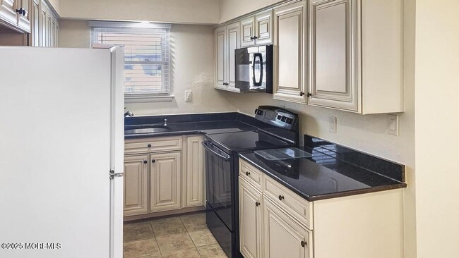 Building Photo - 138 Wharfside Dr