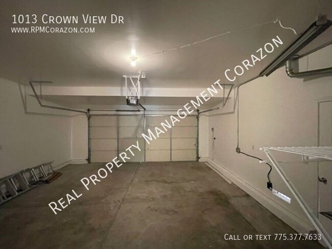 Building Photo - 1013 Crown View Dr