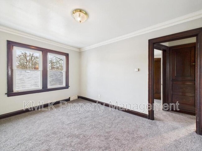 Building Photo - 918 Peckham St