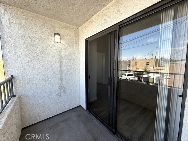 Building Photo - 1212 Gladys Ave