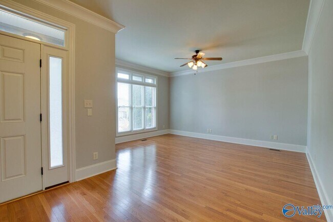 Building Photo - 6421 Lincoln Park Pl NW