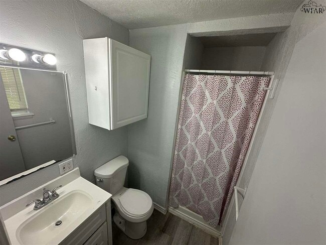 Building Photo - 4600 Sierra Madre Dr