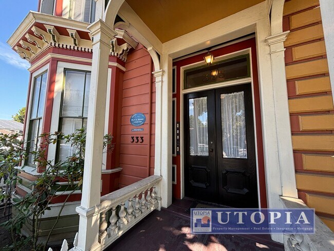 Primary Photo - Charming and Sunny One Bedroom Apartment i...