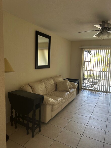 furnished living room - 480 NW 20th St