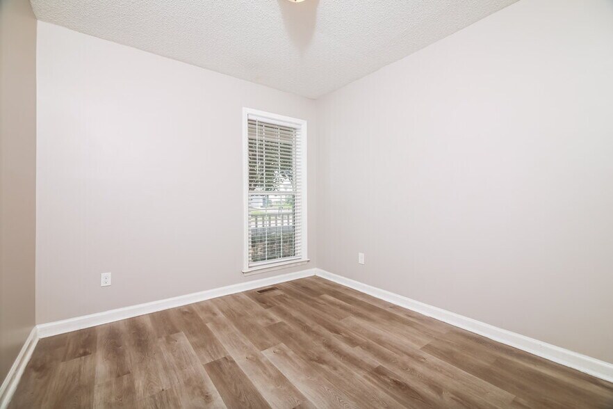 Building Photo - 5413 Drum Inlet Pl