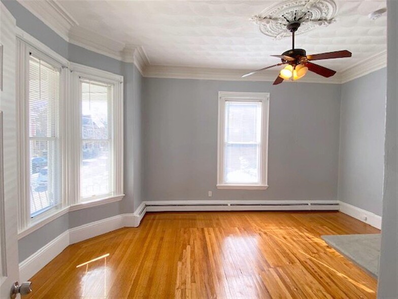 Building Photo - 58 Vinal Ave