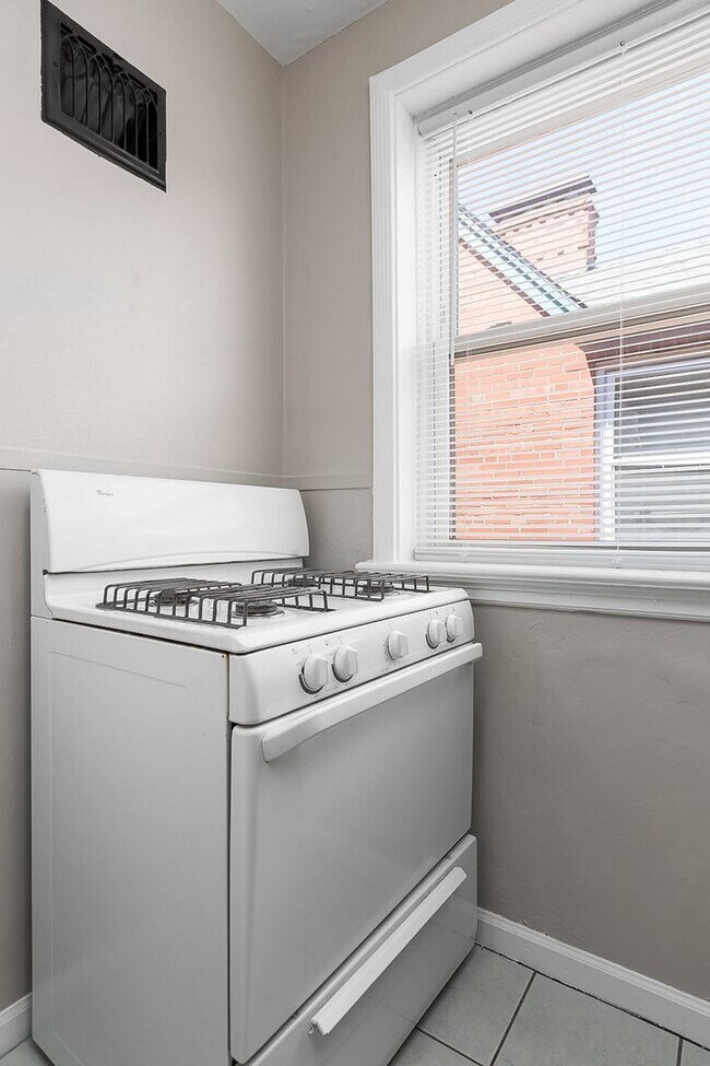 Building Photo - Northampton Non-Assumer