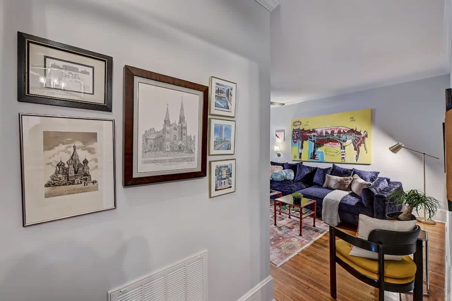 Building Photo - 518 Lamar Ave