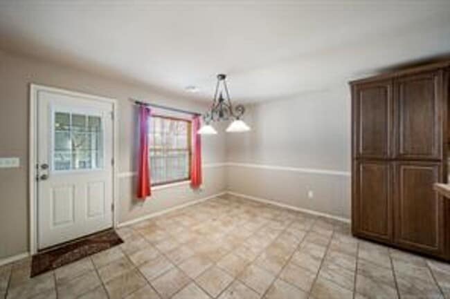 Building Photo - 3 Bed | 2 Full Bath | Vintage at Verdigris | Available end of January!