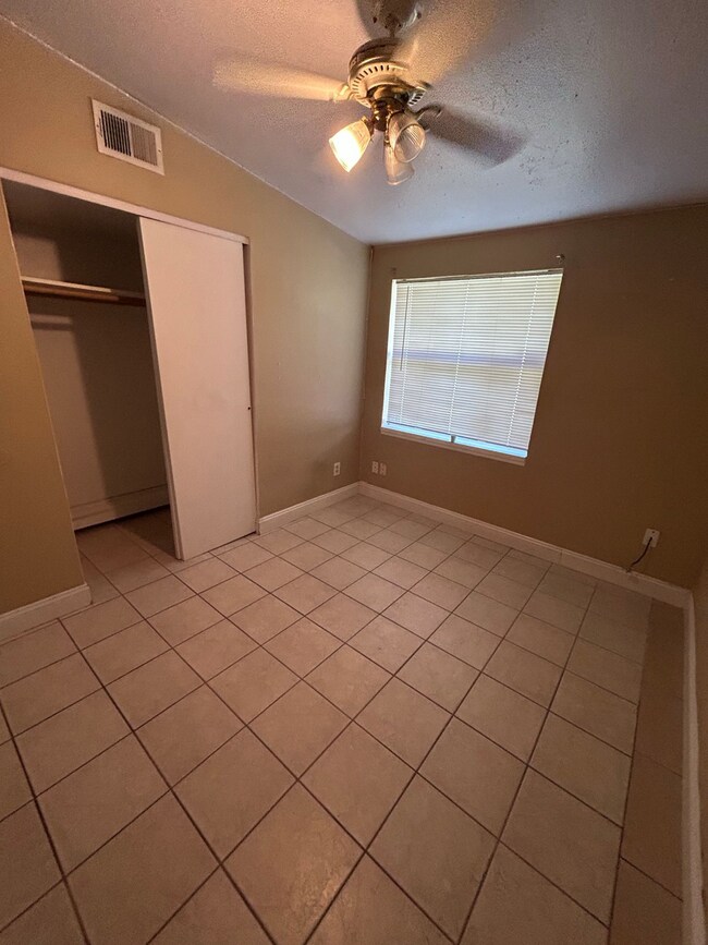Building Photo - Central Lakeland Rental Home