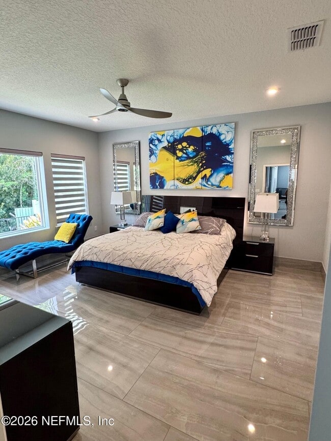 Building Photo - 163 Pine Forest Ct