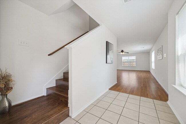 Building Photo - 6738 Haven Forest Ln
