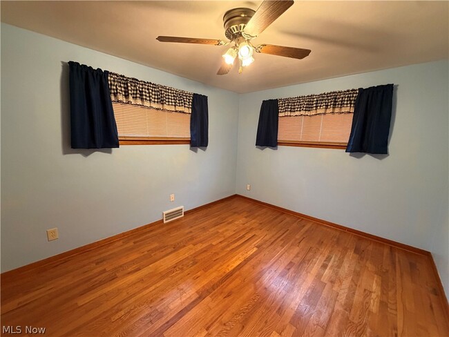 Building Photo - 3135 Estates Cir