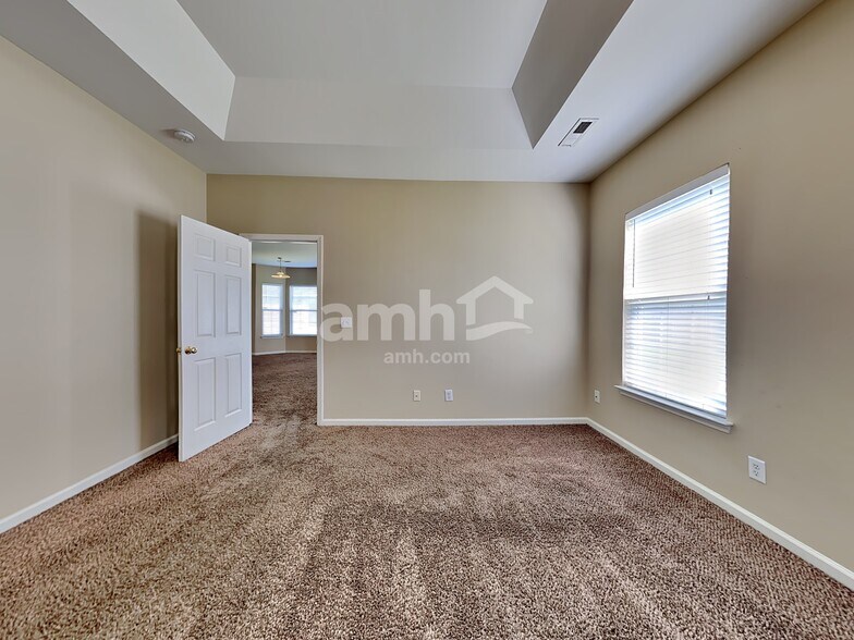 Building Photo - 7740 Desoto Dr
