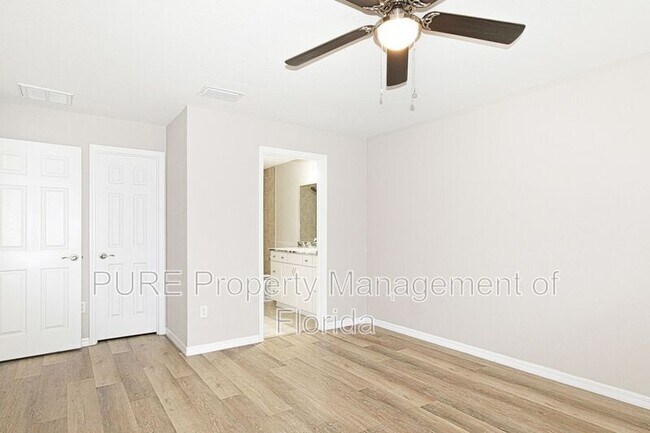 Building Photo - 8 Locust Loop Dr