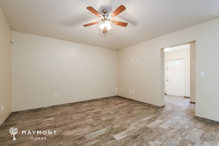 Building Photo - 542 Eldron Ave